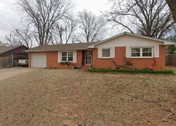 Pre-foreclosure in  Colorado Ave Elk City, OK 73644