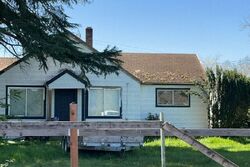 Pre-foreclosure in  SE Highway 224 Eagle Creek, OR 97022
