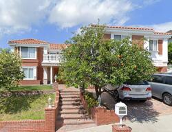 Pre-foreclosure in  Viewcrest Dr Burbank, CA 91504