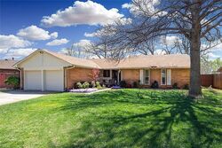 Pre-foreclosure in  W Dorchester Way Mustang, OK 73064