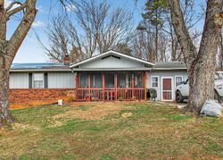Pre-foreclosure in  BYRDS CROSS RD Sevierville, TN 37876