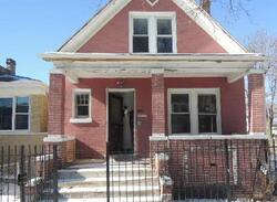 Pre-foreclosure in  N SPAULDING AVE Chicago, IL 60624
