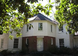 Pre-foreclosure in  THIRD ST Newport, AR 72112