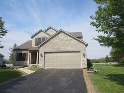 Pre-foreclosure in  SAYLOR ST Canal Winchester, OH 43110