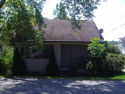 Pre-foreclosure in  LEXINGTON AVE Flatwoods, KY 41139
