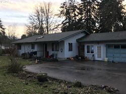  Hunter Ave, Veneta OR