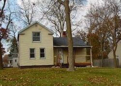  N Broad St, Adrian MI