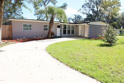 Pre-foreclosure in  VERA DR Jacksonville, FL 32218