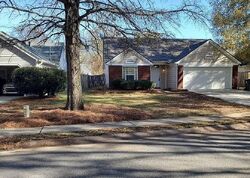Pre-foreclosure in  SAINT JOHNS WAY Warner Robins, GA 31093