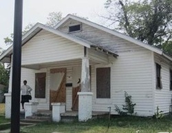 Pre-foreclosure in  E TUCKER ST Fort Worth, TX 76104