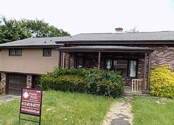 Pre-foreclosure in  UNIVERSITY ST Verona, PA 15147