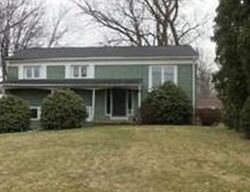 Pre-foreclosure in  MAPLEWOOD RD Mentor, OH 44060