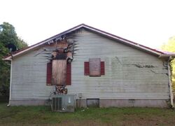 Pre-foreclosure in  E SHEEPNECK CIR Culleoka, TN 38451