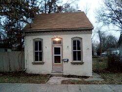 Pre-foreclosure in  CASEYVILLE AVE Belleville, IL 62226