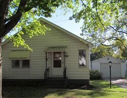 Pre-foreclosure in  MILTON DR Alton, IL 62002