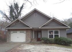 Pre-foreclosure in  13TH AVE Phenix City, AL 36867