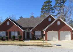  Carriage Trace Cir, Stone Mountain GA