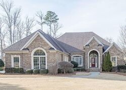 Pre-foreclosure in  GOLF VIEW XING Locust Grove, GA 30248