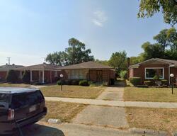 Pre-foreclosure in  HUNTINGTON RD Detroit, MI 48219