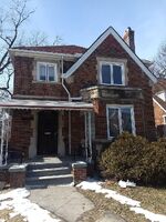Pre-foreclosure in  GREENLAWN ST Detroit, MI 48221