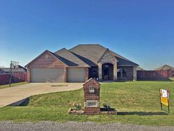 Pre-foreclosure in  Ne Jere Layne Elgin, OK 73538