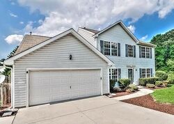 Pre-foreclosure in  Oxley Dr Chester, VA 23831