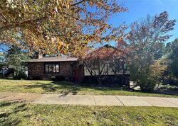 Pre-foreclosure in  Flaming Leaf Ct Saint Louis, MO 63129