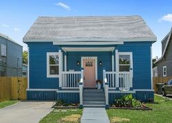 Pre-foreclosure in  Avenue M Galveston, TX 77550
