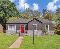  W 73rd St, Savannah GA