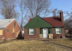 Pre-foreclosure in  Evergreen Rd Detroit, MI 48223
