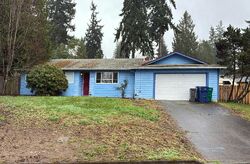 Pre-foreclosure in  10th Pl S Federal Way, WA 98003