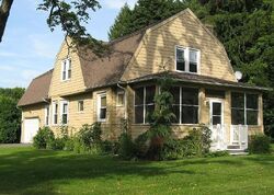 Pre-foreclosure in  Lincoln Park Longmeadow, MA 01106