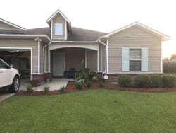 Pre-foreclosure in  Wellington Ln Hammond, LA 70403