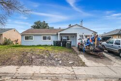 Pre-foreclosure in  N Haven Dr North Highlands, CA 95660