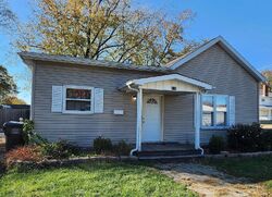  S Edwardsville St, Staunton IL