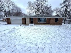Pre-foreclosure in  Jefferson Ave Midland, MI 48640