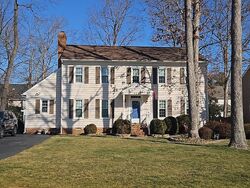 Pre-foreclosure in  Hitchin Dr Richmond, VA 23238