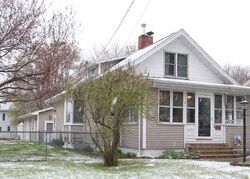 Pre-foreclosure in  N Madison Ave Mason City, IA 50401