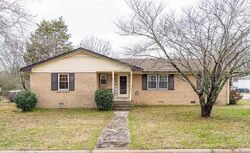 Pre-foreclosure in  Ridge St Knightdale, NC 27545