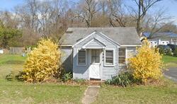 Pre-foreclosure in  Friesburg Aldine Rd Elmer, NJ 08318