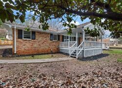 Pre-foreclosure in  Hicks Rd Sw Marietta, GA 30060