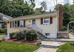 Pre-foreclosure in  Ashford Ave Ardsley, NY 10502