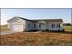 Pre-foreclosure in  Silverado Pass Spring Hill, TN 37174