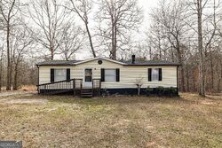 Pre-foreclosure in  Hemlock Ct Lula, GA 30554