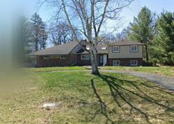 Pre-foreclosure in  Cedar Knoll Dr Brighton, MI 48116