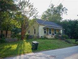  S 2nd St, Easley SC