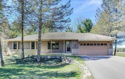 Pre-foreclosure in  Forstrom Dr Lowell, MI 49331