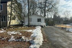  Hartford Ave, Waterford MI