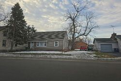 Pre-foreclosure in  W Brooks St Arlington, MN 55307