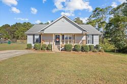 Pre-foreclosure in  Banks Terrace Trl Inman, SC 29349